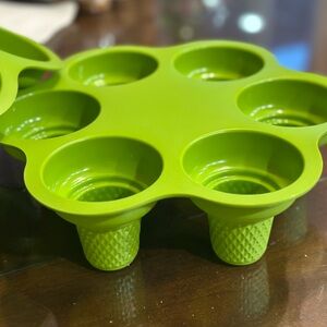 Green Silicone Cupcake Mold